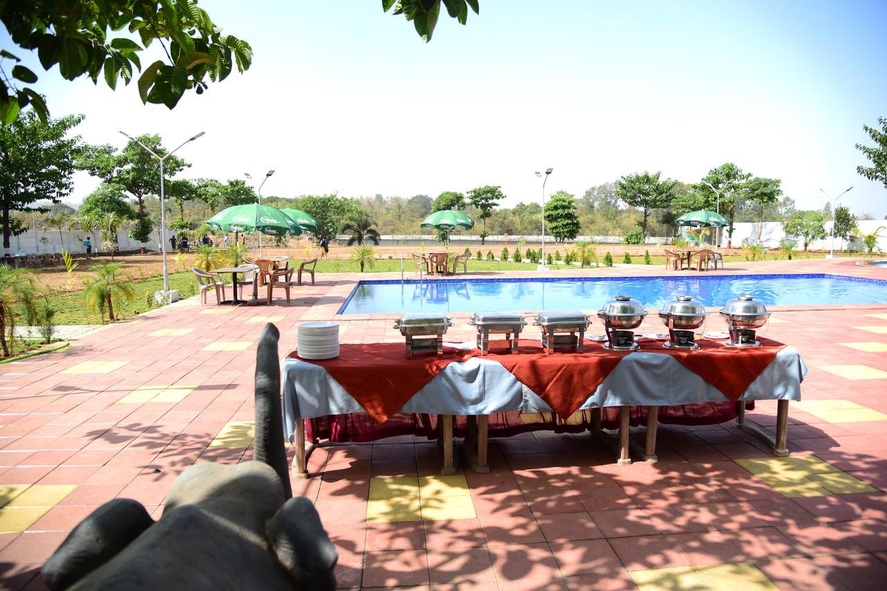 River Touch Resort Silvassa Exteriér fotografie