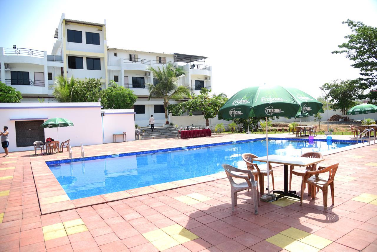 River Touch Resort Silvassa Exteriér fotografie